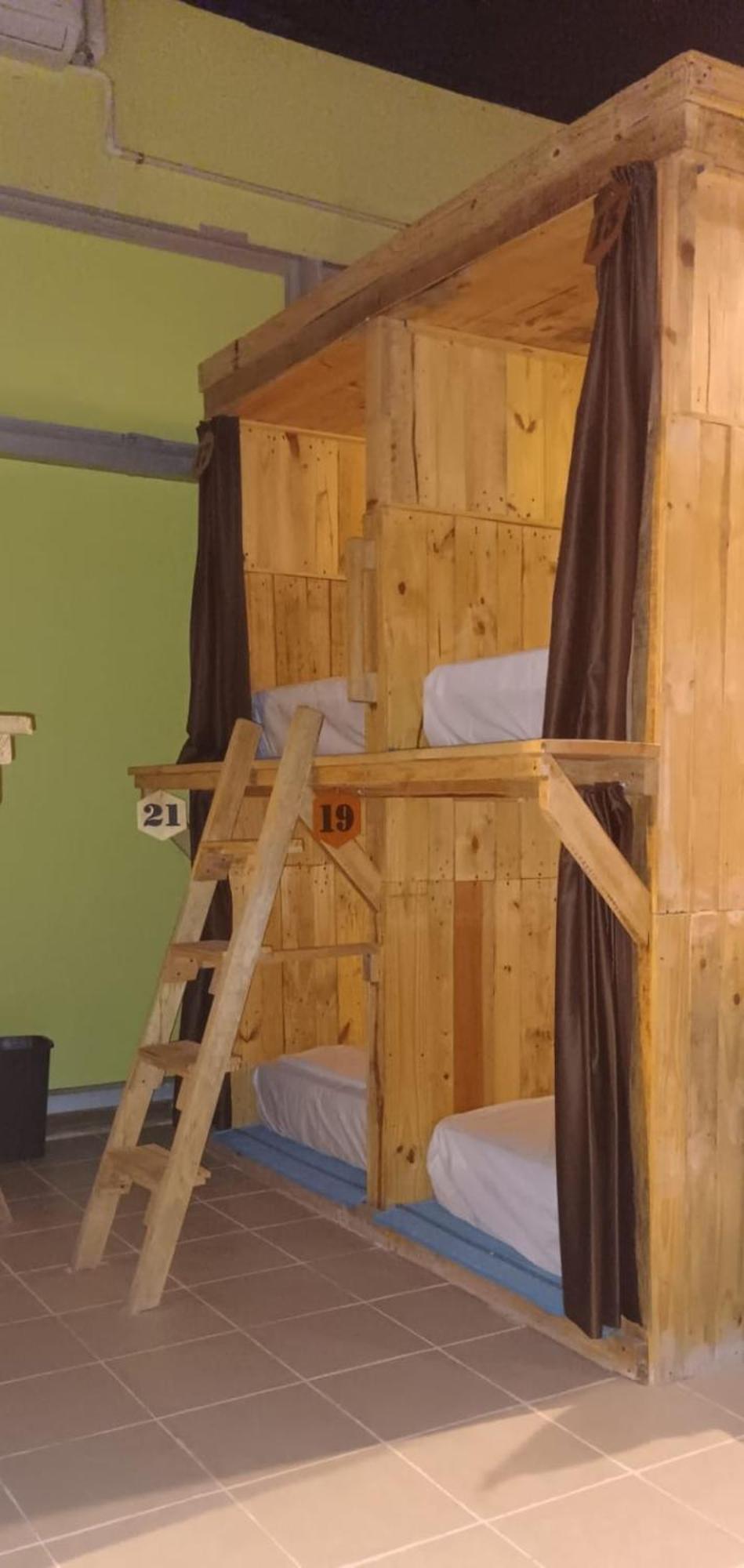 Hostel Tropico 20 Pdc Плая-дель-Кармен Экстерьер фото