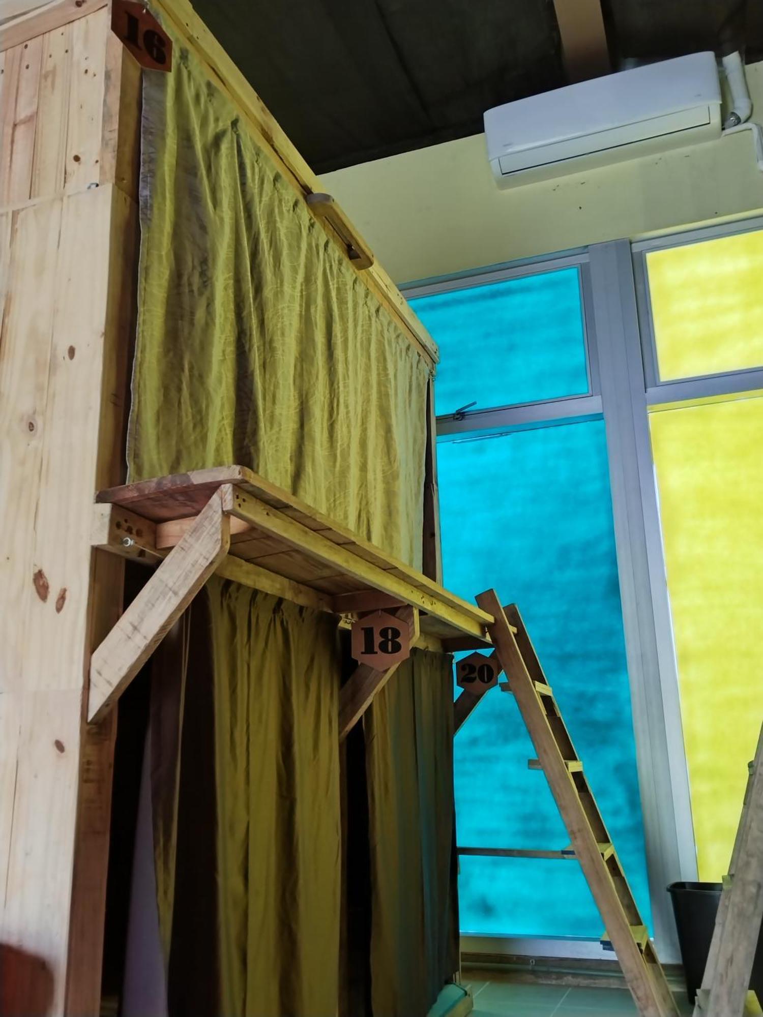 Hostel Tropico 20 Pdc Плая-дель-Кармен Экстерьер фото
